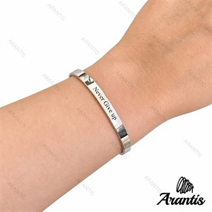 دستبند بنگل زنانه *Never Give Up* سیلور مدل w-10869