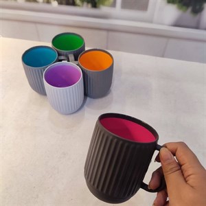 لیوان پلاستیکی مدل دو رنگ در 2 سایز