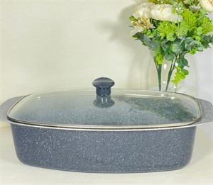 تابه مرغ خوری گرانیتی لاوان مدل تیتان طوسی دو دسته درب پیرکس