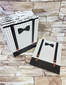 ساک دستی کادو مردانه طرح پیراهن سایز ارتفاع۲۳ سانتی متر