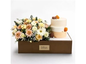 باکس گل و کیک ولنتاین با رز سفید