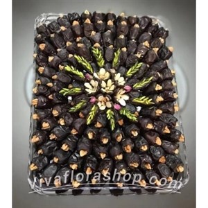 سینی خرما با مغز گردو