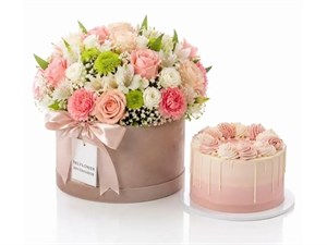 گل و کیک برای جشن تولد در محل (تحویل حضوری)