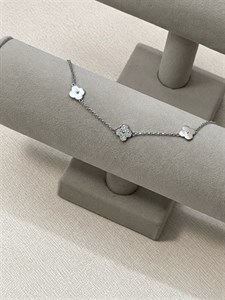 دستبند نقره ونکلیف سه گل 