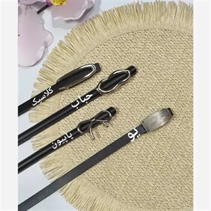 کمربند زنانه مینیمال مشکی با یراق نقره ای طول 105 تا 110 سانت عرض 1.5 سانت