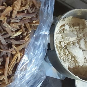 گرده نخل خرما درجه 1 صد گرم