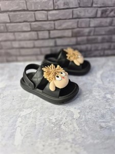 دمپایی بچه گانه مشکی طرح عروسکی