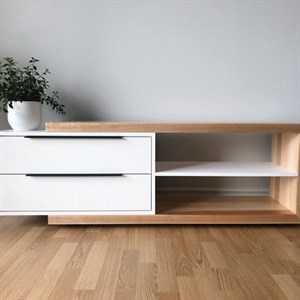 میز تلویزیون مدرن کشودار طرح چوب و سفید مبلمان دیرا مدل 12124695