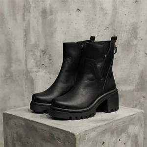 نیم بوت VALENTINO چرم وارداتی - مشکی / والنتینو