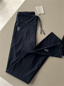 لگ ورزشی زنانه آن On مدل Core Tights