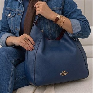 کیف زنانه دوقلو COACH (کوچ) کویین سورمه‌ای فلوتر