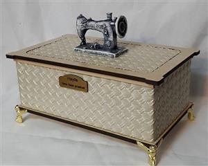جعبه خیاطی لاکچری چوبی کرم طلایی