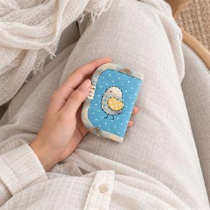 جاکارتی پارچه‌ای دست دوز طرح پرنده ژاپنی دوزی