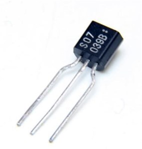 دیود شاتکی SB07-03N 30V 700mA TO-92