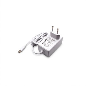 آداپتور برق ۵ ولت 4 آمپر مدل XSG-0504000HEU مناسب برای دستگاه‌های الکترونیکی با درگاه USB-C