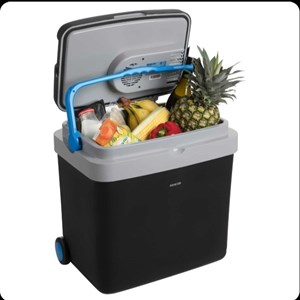 یخچال مسافرتی 33 لیتری سنکور مدل SCM4233BL