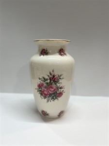 گلدان رز سرخ ابی