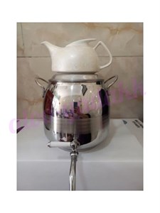 کتری استیل شیردار با قوری چینی سفید ساده مدل روی‌همی
