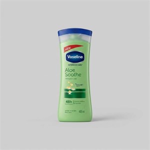 لوسیون نرم‌کننده بدن وازلین مدل Aloe Soothe حجم 400 میلی‌لیتر حاوی آلوئه ورا و ویتامین E با ماندگاری رطوبت تا 48 ساعت و منا*553