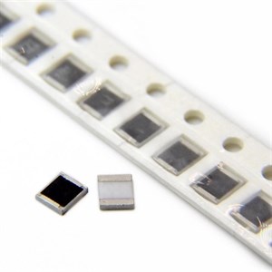 خازن SMD-10UF-50V-1210