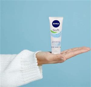 کرم مرطوب کننده  نیوا  Nivea  سافت  تیوپی ۷۵ میلی