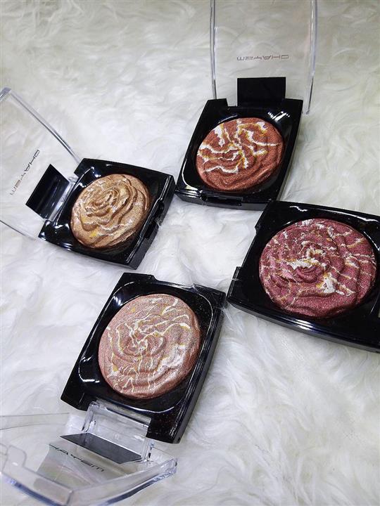 رژگونه ابر و بادی