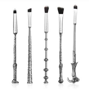 5 Pcs Wizard Wand Makeup Brushes Set, Metal Magic Eye Shadow Eye Liner Lip Brush Silver Cosmetic Brushes Black Soft Hair Beauty Tools with Pouch 
