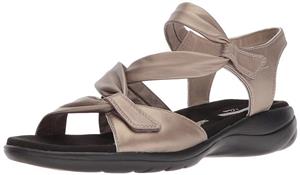 Clarks Women's Saylie Moon Sandal 