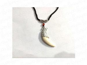گردنبند مردانه دندان گرگ طرح عقاب gothic-n-26