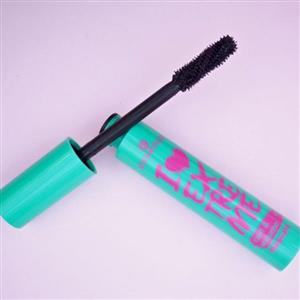  ریمل سبز حجم دهنده و حالت دهنده اسنس مدل I Love Extreme curl and Volume  Essence I Love Extreme Curl and Volume Mascara