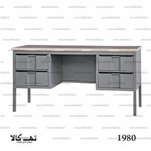 میز کار 1980