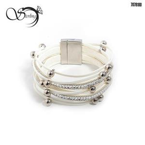 دستبند زنانه برند سواروسکی کد:۲۴۹۸ 