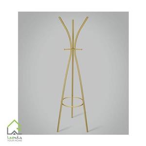 جا لباسی ایستاده