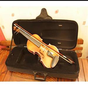 ویولن HOORAN هوران مدل 77 کهربایی مات چهارچهارم آکبند