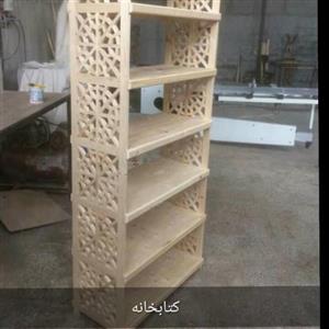 کتابخانه و قفسه