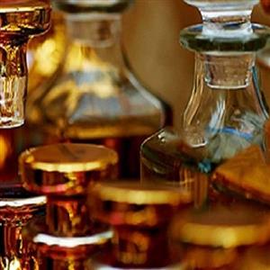 عطر مردانه لاگوست قرمز 