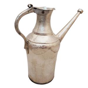 آفتابه قدیمی مسی