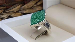انگشتر مردانه عقیق سبز خطی (شمسه) کد 215