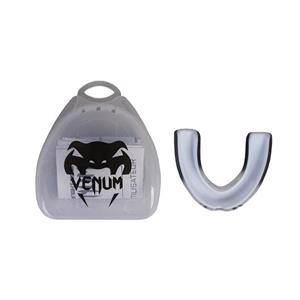 محافظ لثه venum