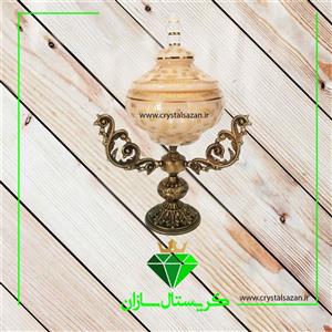 شکلات خوری درب دار پایه آنتیک مدل برگ زرین کریستال سازان شیری کد k1245 