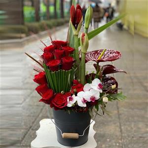 باکس گل خاص زمستانی عاشقانه ولنتاین