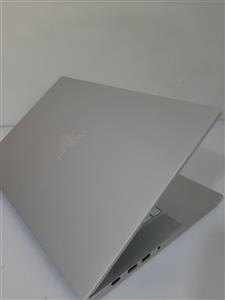 لپ تاپ استوک ریزر مدل  Blade 15 RZ09 