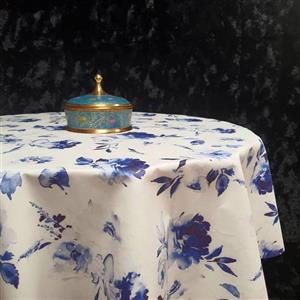 رومیزی سفره ای پانو کتان رزین تاژ 10 نفره مستطیل 140*280 طرح رز آبی