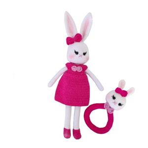 عروسک بافتنی طرح خرگوش و جغجغه کد 60243 مجموعه 2 عددی 