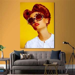تابلو بوم طرح پرتره زن با عینک کد ART-3069