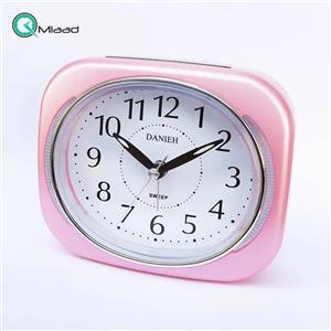 ساعت رومیزی دانیه مدل 826