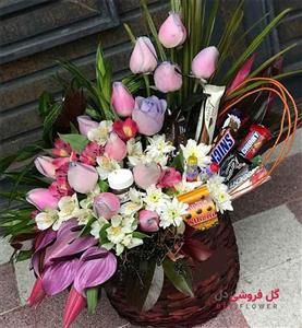 سبد گل و شکلات 322