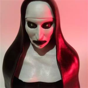 اکشن فیگور راهبه The Nun