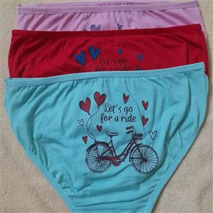 شورت زنانه مدل قلب رنگ سبز