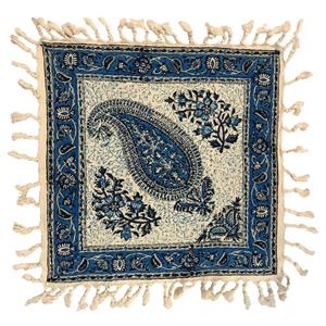 رومیزی قلمکار ممتاز اصفهان اثر عطریان طرح بته جقه مدل G77سایز 40 سانتی متر 
